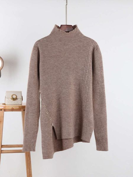 autumn and winter 2020 heavy versatile half high collar pullover twist knitted sweater women's irregular slant button top, White;black
autumn and winter 2020 heavy versatile half high collar pullover twist knitted sweater women's irregular slant button top, White;black
