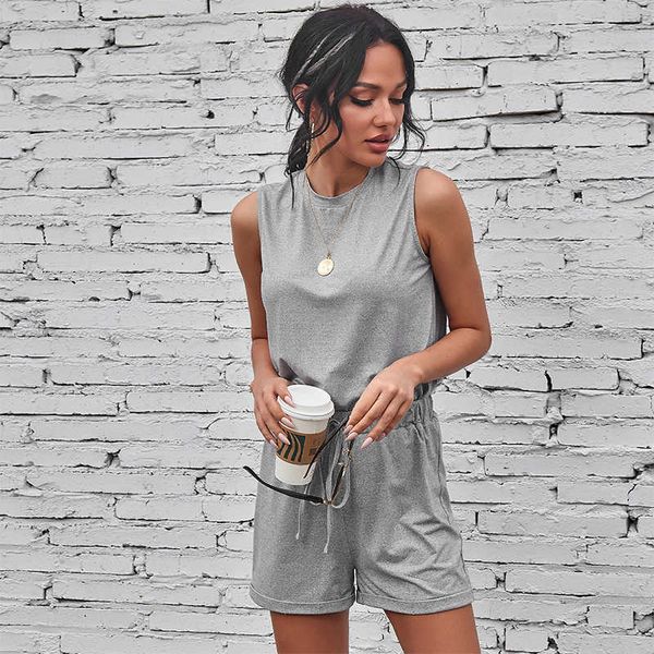 summer solid color o neck casual sleeveless shorts two-piece suits women loose and comfortable breathable sports suit 210608, White
summer solid color o neck casual sleeveless shorts two-piece suits women loose and comfortable breathable sports suit 210608, White