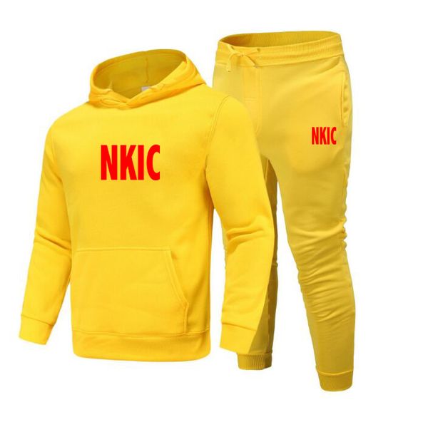 autumn brand letter print men tracksuits set fleece sweatshirt + pants sporting sweat suits mens survetement sportswear male, Gray
autumn brand letter print men tracksuits set fleece sweatshirt + pants sporting sweat suits mens survetement sportswear male, Gray