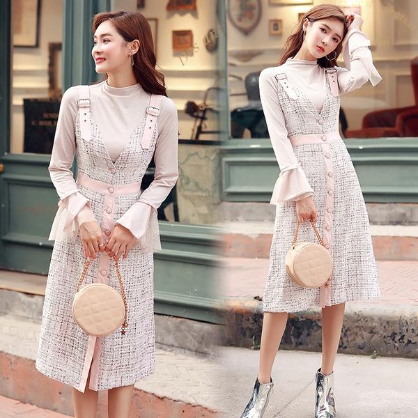 two piece dress women's autumn winter woolen suit two-piece small fragrance knitted + single-breasted plaid tweed overalls, White
two piece dress women's autumn winter woolen suit two-piece small fragrance knitted + single-breasted plaid tweed overalls, White