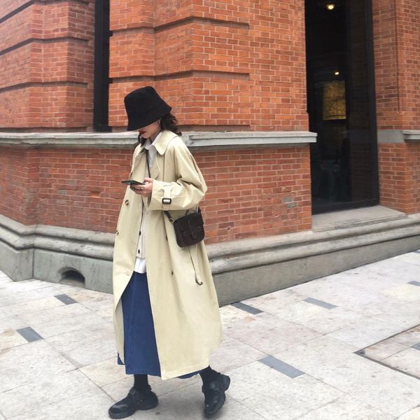 women's trench coats 2021 autumn windbreaker middle and long knee length korean loose student chic foreign style coat trend, Tan;black
women's trench coats 2021 autumn windbreaker middle and long knee length korean loose student chic foreign style coat trend, Tan;black