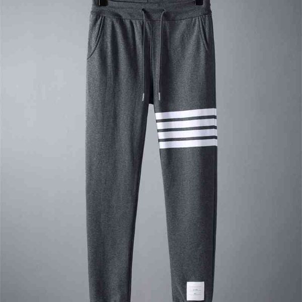 tb wei ku chao brand basic yarn dyed four bar casual sports pants terry cotton2021, Black
tb wei ku chao brand basic yarn dyed four bar casual sports pants terry cotton2021, Black