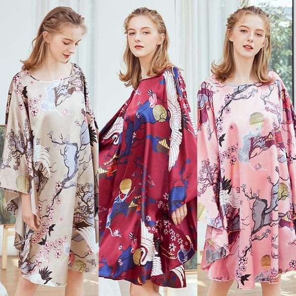 women long silk nightwear satin floral sleepwear bat sleeve knee length sleepshirts pink nightdress night wear dress gown, Black;red
women long silk nightwear satin floral sleepwear bat sleeve knee length sleepshirts pink nightdress night wear dress gown, Black;red
