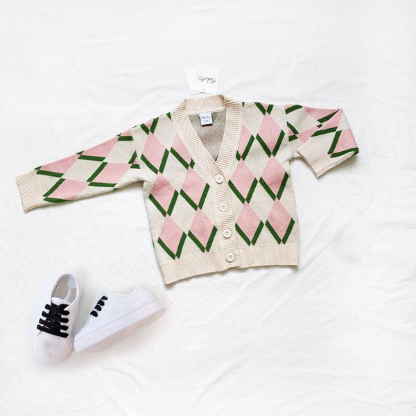 2021 new kids sweaters knitted diamond plaid toddler girl winter clothes v-neck bat sleeve coat girls single-breasted jackets m73k, Blue
2021 new kids sweaters knitted diamond plaid toddler girl winter clothes v-neck bat sleeve coat girls single-breasted jackets m73k, Blue