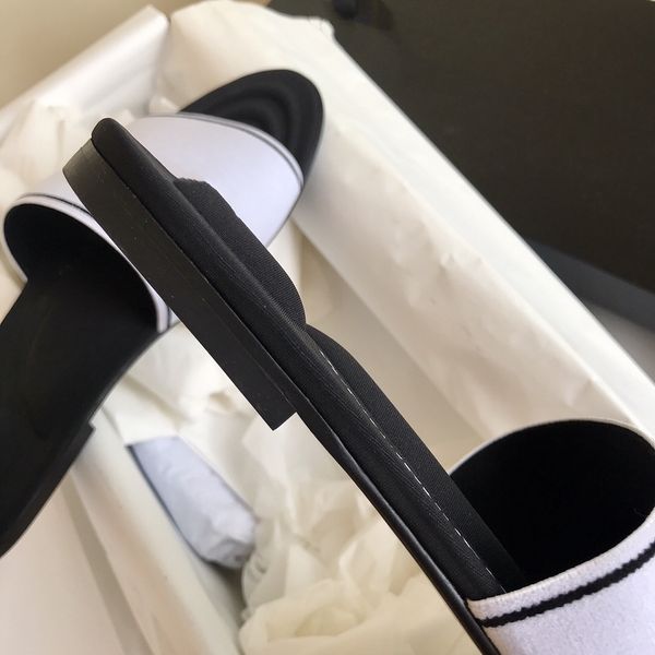 flat simple fashion classic casual designer slippers summer and fall sandals luxury shoes, Black
flat simple fashion classic casual designer slippers summer and fall sandals luxury shoes, Black