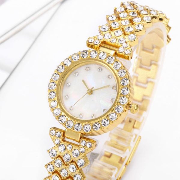 wristwatches 2021 diamond ladies watch full bracelet fashion shell face starry rhinestone quartz, Slivery;brown
wristwatches 2021 diamond ladies watch full bracelet fashion shell face starry rhinestone quartz, Slivery;brown