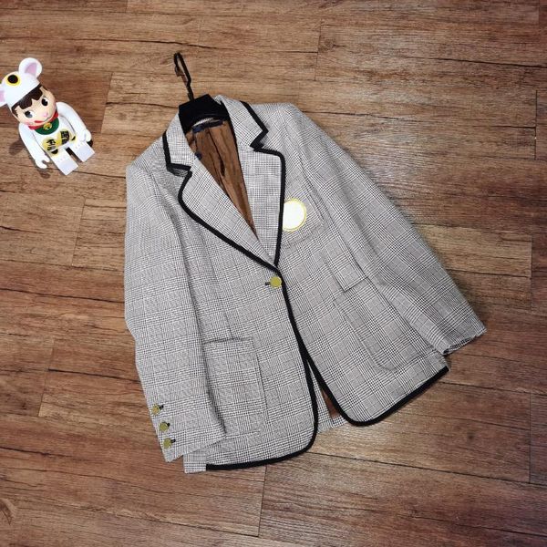 women's suits & blazers 2021 l winter brand fashion temperament lapel stripes embroidered emblem decoration single button slim suit jac, White;black
women's suits & blazers 2021 l winter brand fashion temperament lapel stripes embroidered emblem decoration single button slim suit jac, White;black