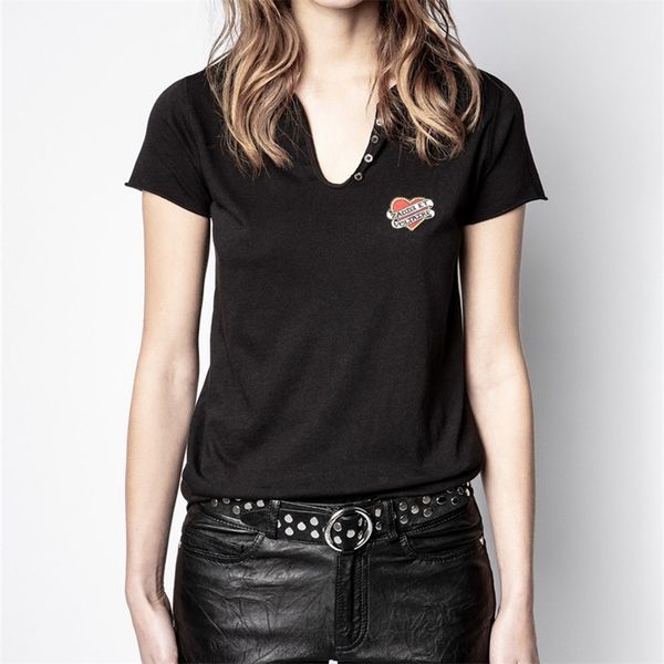 100% cotton women's u-neck tshirt letter heart embroidery button white black gray simple tees summer 210315
100% cotton women's u-neck tshirt letter heart embroidery button white black gray simple tees summer 210315