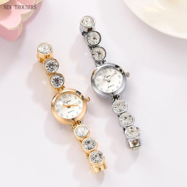 wristwatches 2pcs/set luxury woman watches crystal white brand watch women quartz stainless steel strap women's wristwatch, Slivery;brown
wristwatches 2pcs/set luxury woman watches crystal white brand watch women quartz stainless steel strap women's wristwatch, Slivery;brown