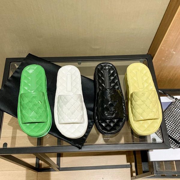 slippers bread bottom thick diamond sandals and leisure open toe shoe beach 2021 outdoor, Black
slippers bread bottom thick diamond sandals and leisure open toe shoe beach 2021 outdoor, Black