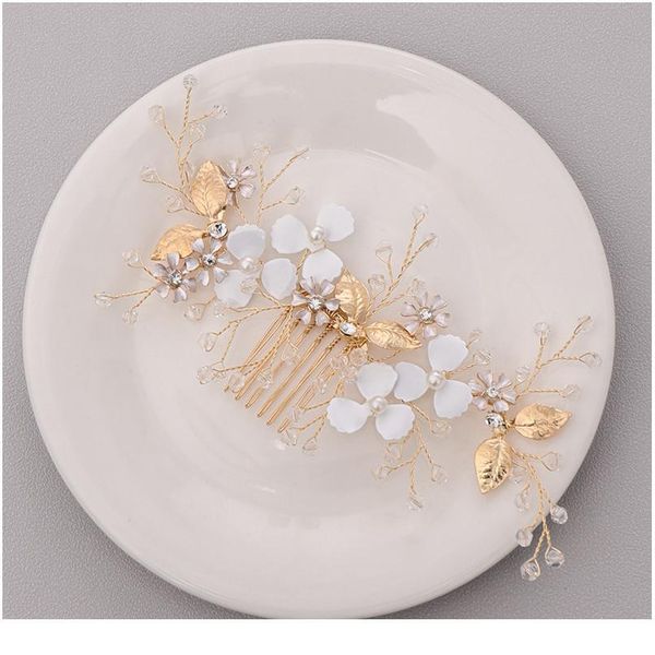 trendy gold flower leaf crystal wedding hair comb tiara bridal hair accessories women wedding hair jewelry headpiece qylpla
trendy gold flower leaf crystal wedding hair comb tiara bridal hair accessories women wedding hair jewelry headpiece qylpla