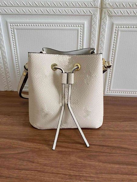evening bags wholesale drawstring for women leather fashion nono bb handbag shoulder classic tote lady hands presbyopic shopping p 
evening bags wholesale drawstring for women leather fashion nono bb handbag shoulder classic tote lady hands presbyopic shopping p