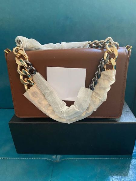 women's cosmetic bag and luggage fashion letter gold buckle leather canvas shoulder bag messenger handbag luxury party hardware chain 2
women's cosmetic bag and luggage fashion letter gold buckle leather canvas shoulder bag messenger handbag luxury party hardware chain 2
