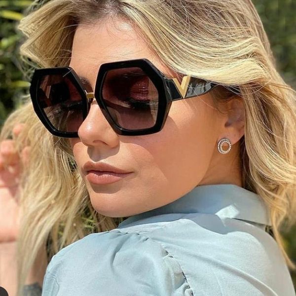 vintage irregular square black sunglasses for women white red gradient elegant big sun glasses female uv400 shades, White;black
vintage irregular square black sunglasses for women white red gradient elegant big sun glasses female uv400 shades, White;black