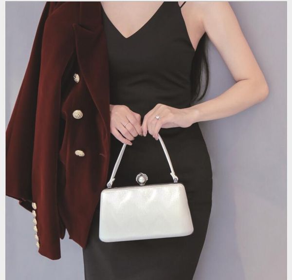 1-6 designer handbags women leather alma bb shoulder bag new evening shell bag luxury messenger bags purse totes
1-6 designer handbags women leather alma bb shoulder bag new evening shell bag luxury messenger bags purse totes