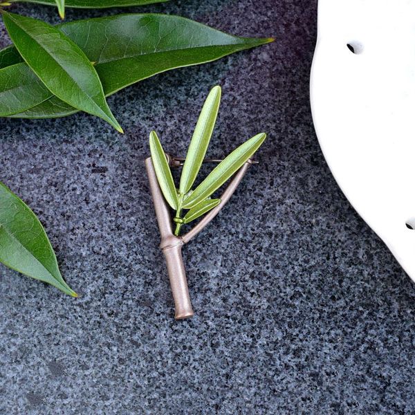 pins, brooches simple elegant bamboo leaves cute chinese style jewelry fashion accessories green leaf pearl plant pins good gift, Gray
pins, brooches simple elegant bamboo leaves cute chinese style jewelry fashion accessories green leaf pearl plant pins good gift, Gray