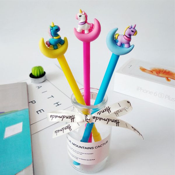 1pcs gelpen 0.5mm student gel pennen moon unicorn leuke pen kawaii school delivers letter paper
1pcs gelpen 0.5mm student gel pennen moon unicorn leuke pen kawaii school delivers letter paper