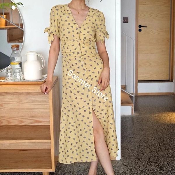 2021 new vestidos de manga curta feminino com decote em v arco nico breasted floral split vintage impresso feminina prairie chic midi vestid, Black;gray
2021 new vestidos de manga curta feminino com decote em v arco nico breasted floral split vintage impresso feminina prairie chic midi vestid, Black;gray