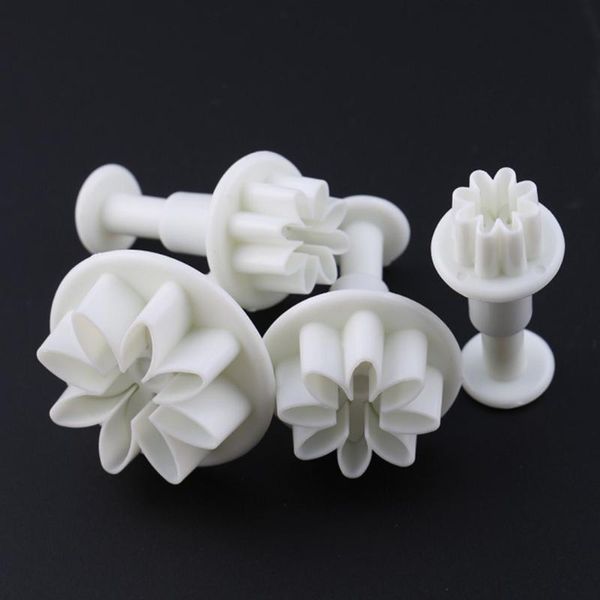 baking moulds 4pcs tools fondant cake cookies sugarcraft diy biscuit daisy cutter decorating mould
baking moulds 4pcs tools fondant cake cookies sugarcraft diy biscuit daisy cutter decorating mould