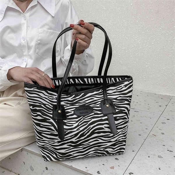 factory store shop large capacity women's bag 2022 new fashion texture tote bag fashion one shoulder canvas
factory store shop large capacity women's bag 2022 new fashion texture tote bag fashion one shoulder canvas