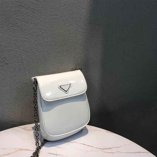 designer akend cleo mobile phone leather triangle single shoulder mini headset makaron chain zhouzhoubao123 telfar bags
designer akend cleo mobile phone leather triangle single shoulder mini headset makaron chain zhouzhoubao123 telfar bags