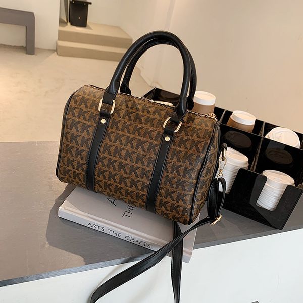 luxury handbags pillow bag women's 2021 new handbag printed large capacity single shoulder messenger bag
luxury handbags pillow bag women's 2021 new handbag printed large capacity single shoulder messenger bag