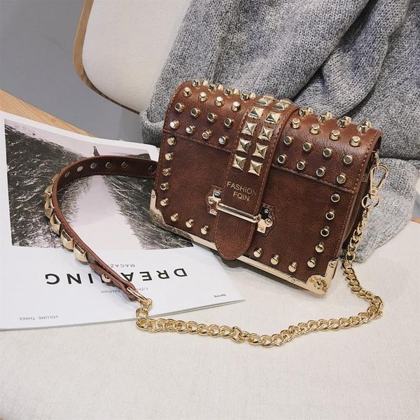 evening bags vintage rivet bag 2021 fashion pu leather women's designer handbag chain shoulder messenger
evening bags vintage rivet bag 2021 fashion pu leather women's designer handbag chain shoulder messenger