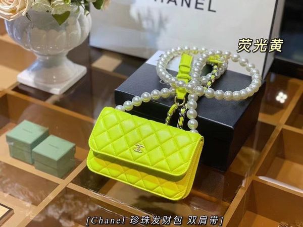 women handbag designer shoulder bags totes crossbody messenger pearl bag good quality leather purses ladies high capacity v-shape rhombic gr
women handbag designer shoulder bags totes crossbody messenger pearl bag good quality leather purses ladies high capacity v-shape rhombic gr