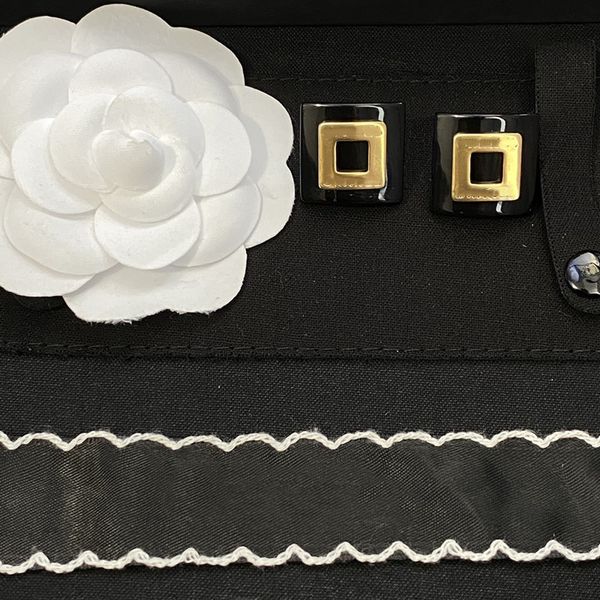cuff stud earrings 925 silver needle black gold small c wind female 2021 fashion square design minority personalized, Golden
cuff stud earrings 925 silver needle black gold small c wind female 2021 fashion square design minority personalized, Golden