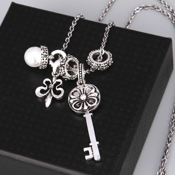 ch cro star necklace pendant anchor cross chain sydney same key silver sweater chain, Red;brown
ch cro star necklace pendant anchor cross chain sydney same key silver sweater chain, Red;brown