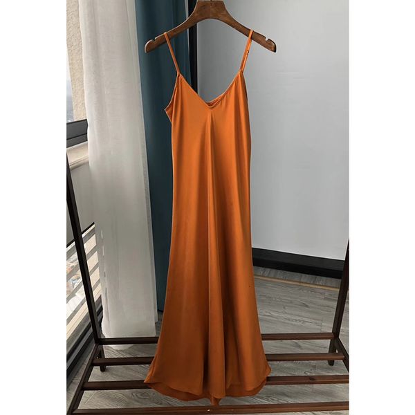 2021 new primavera vero de seda feminina camisola midi vestido laranja senhoras praia estilingue vestidos longos feminino krlk, Black;gray
2021 new primavera vero de seda feminina camisola midi vestido laranja senhoras praia estilingue vestidos longos feminino krlk, Black;gray