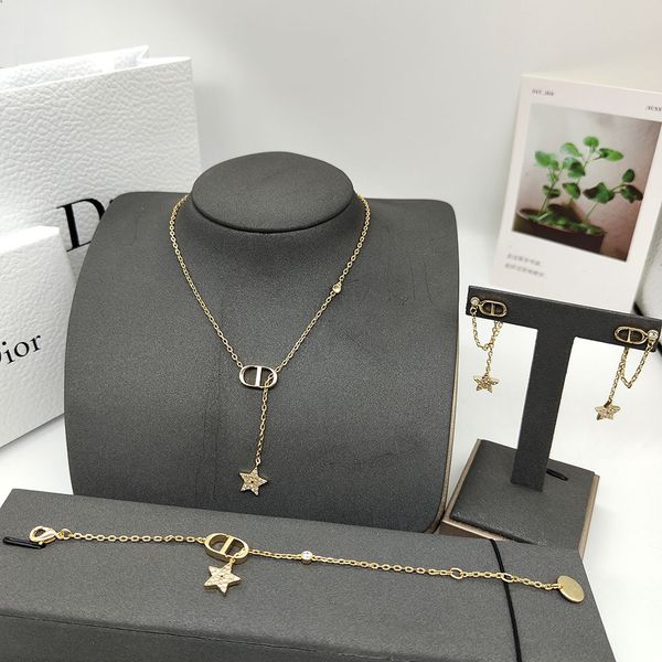 d's earrings all over the sky, little fresh do inlaid with diamond, simple fashion, fashionable necklace and earrings, Silver
d's earrings all over the sky, little fresh do inlaid with diamond, simple fashion, fashionable necklace and earrings, Silver