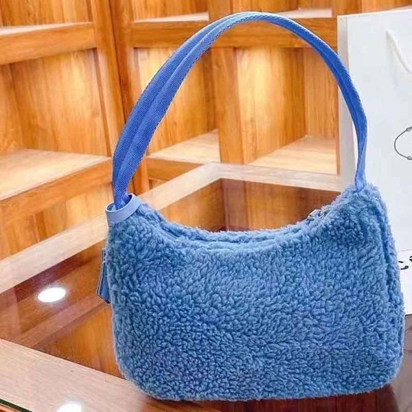 evening bags style velvet bag underarm fashion messenger mobile phone clutch portable female
evening bags style velvet bag underarm fashion messenger mobile phone clutch portable female
