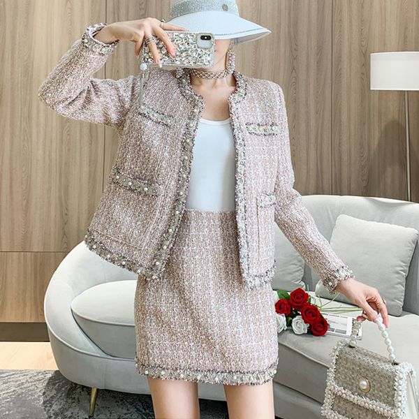 2021 new autumn winter vintage tweed women fashion fringe beading jacket coat mini skirt set two piece outfits 7pr9, Black;gray
2021 new autumn winter vintage tweed women fashion fringe beading jacket coat mini skirt set two piece outfits 7pr9, Black;gray