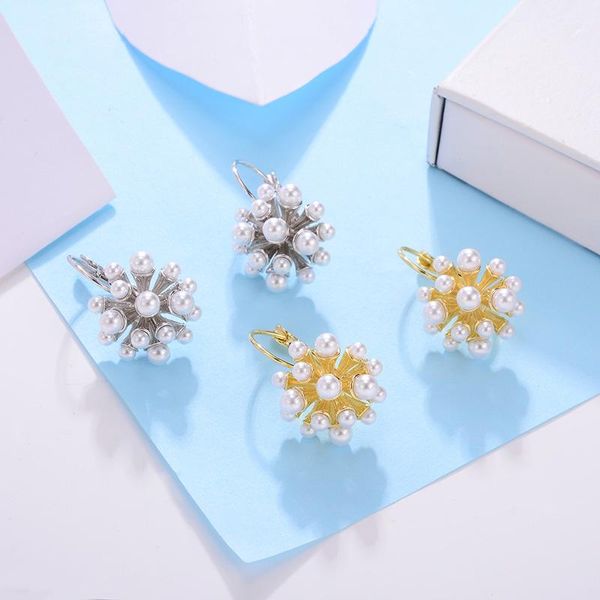 clip-on & screw back hongye three colors clip earrings for women copper with simulated pearl vintage femme brincos 2021, Silver 
clip-on & screw back hongye three colors clip earrings for women copper with simulated pearl vintage femme brincos 2021, Silver