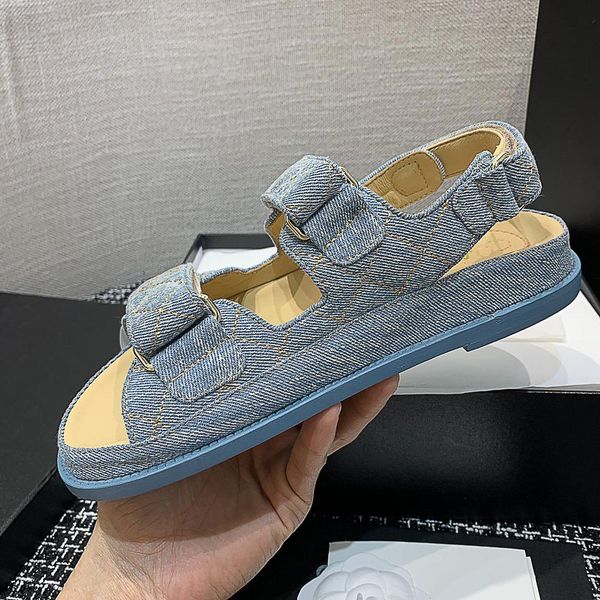 2021 new designer leather women slippers genuine leather ladies summer flat slippers thick sole outdoor beach ladies pure color slippers, Black
2021 new designer leather women slippers genuine leather ladies summer flat slippers thick sole outdoor beach ladies pure color slippers, Black