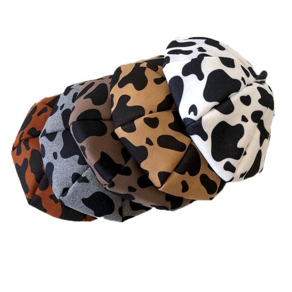 berets cow pattern beret women's hat woolen cloth versatile autumn and winter retro art painter's fashion shopping octagonal, Blue;gray
berets cow pattern beret women's hat woolen cloth versatile autumn and winter retro art painter's fashion shopping octagonal, Blue;gray