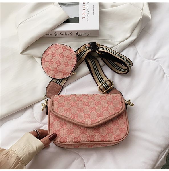 this year's popular bag women's summer new fashion one shoulder texture messenger small square handbags sale
this year's popular bag women's summer new fashion one shoulder texture messenger small square handbags sale