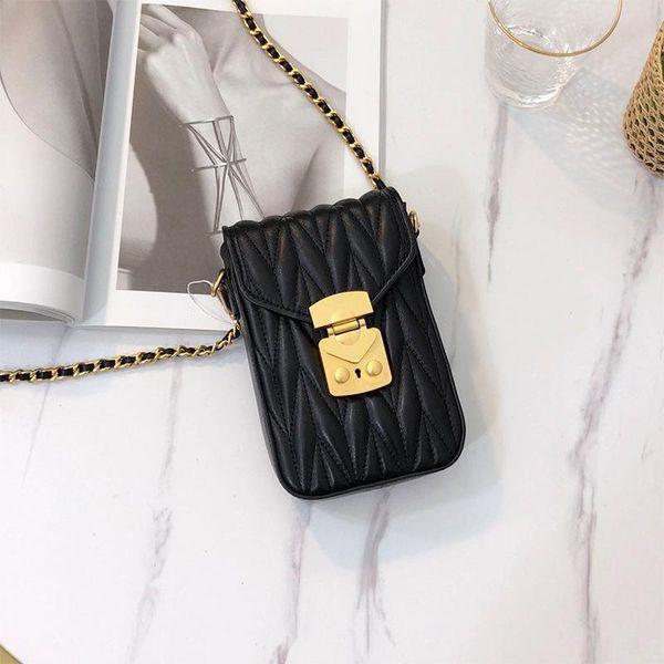 fashion chain rhombus small bag women 2021 new crossbody shoulder bag sheepskin lock phone
fashion chain rhombus small bag women 2021 new crossbody shoulder bag sheepskin lock phone