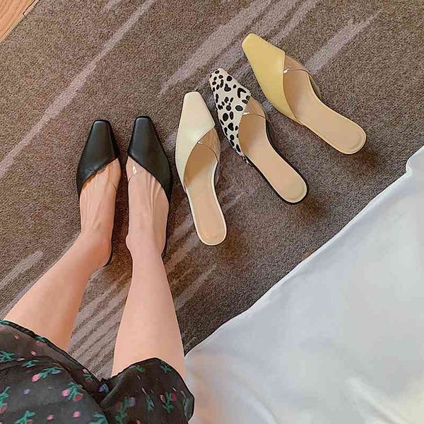 slippers women's slippers korean leather plus size 22-25cm complete stitch transparent material summer shoes jhp2, Black
slippers women's slippers korean leather plus size 22-25cm complete stitch transparent material summer shoes jhp2, Black