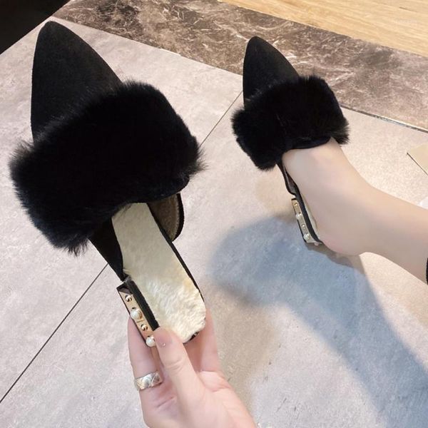 shoes woman 2021 flock slippers casual rivet pointed toe fur flip flops low pantofle female mule square heel luxury soft plush n1, Black
shoes woman 2021 flock slippers casual rivet pointed toe fur flip flops low pantofle female mule square heel luxury soft plush n1, Black