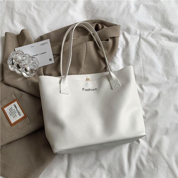 shoulder bags 2021 trendy fashion female bag retro tote large capacity simple portable
shoulder bags 2021 trendy fashion female bag retro tote large capacity simple portable