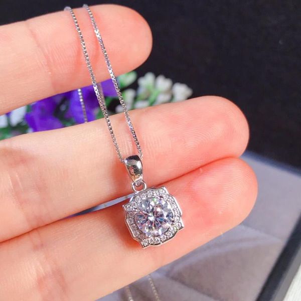 pendant necklaces dainty female crystal square necklace charm silver color chain for women boho white zircon wedding
pendant necklaces dainty female crystal square necklace charm silver color chain for women boho white zircon wedding