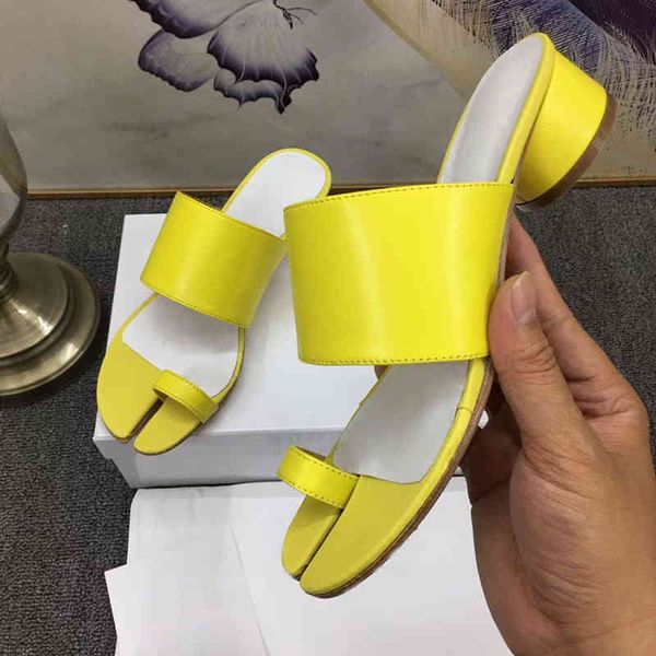 candy color clip toe slippers female real leather chunky heels flip flops summer beach dress shoes personality design slides new 80% off out, Black
candy color clip toe slippers female real leather chunky heels flip flops summer beach dress shoes personality design slides new 80% off out, Black
