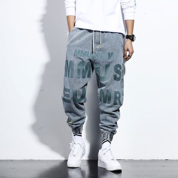 2021 new moda streetwear de brim dos homens retro azul solto ajuste impresso designer harem homme qualidade superior joggers calas 4duq, Blue
2021 new moda streetwear de brim dos homens retro azul solto ajuste impresso designer harem homme qualidade superior joggers calas 4duq, Blue