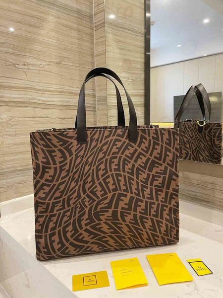 women luxurys designers bags 2021 tb organ chain strip small square litc crossbody bag totes designer handbag purse wallet handbags tote w6c
women luxurys designers bags 2021 tb organ chain strip small square litc crossbody bag totes designer handbag purse wallet handbags tote w6c