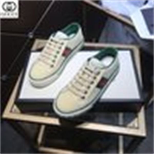 luxury women and men sneakers loafers boots moccasins buckles lace-ups dress shoes designer jpy3, Red;white
luxury women and men sneakers loafers boots moccasins buckles lace-ups dress shoes designer jpy3, Red;white
