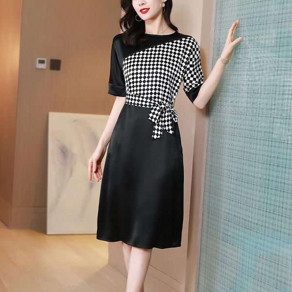 casual dresses acetic acid satin dress women's spring and summer 2021 style with thin temperament high-end black white plaid, Black;gray
casual dresses acetic acid satin dress women's spring and summer 2021 style with thin temperament high-end black white plaid, Black;gray