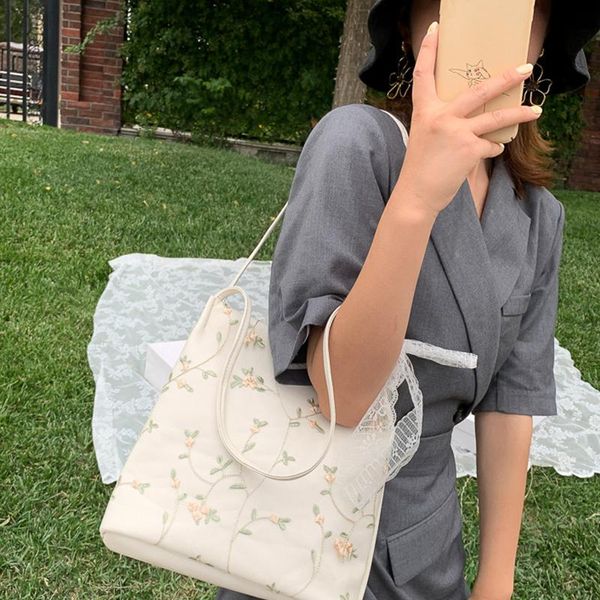 evening bags women leather shoulder lace design ladies floral handbag casual tote literary books shopping bag for girls travel beach
evening bags women leather shoulder lace design ladies floral handbag casual tote literary books shopping bag for girls travel beach