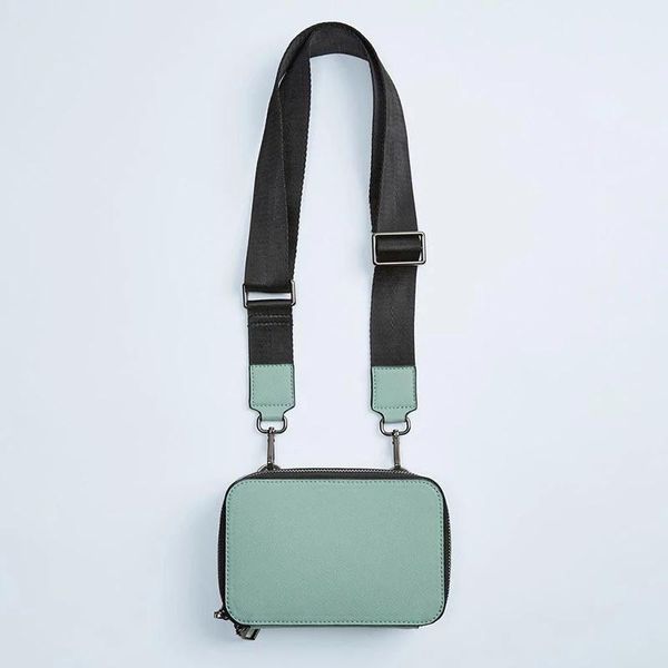 evening bags casual small box designer bag women's shoulder crossbody 2021 fashion pu leather wide strap sac messenger
evening bags casual small box designer bag women's shoulder crossbody 2021 fashion pu leather wide strap sac messenger